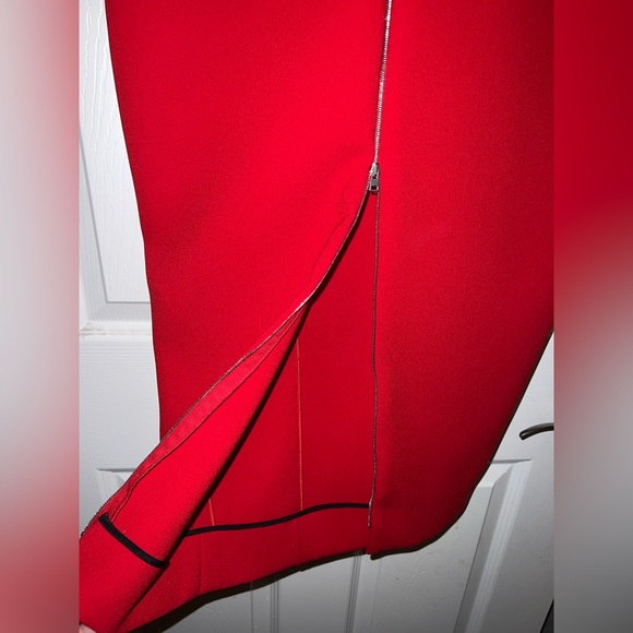 Victoria Beckham Red Bodycon Midi Zipper Dress - Picture 4 of 6